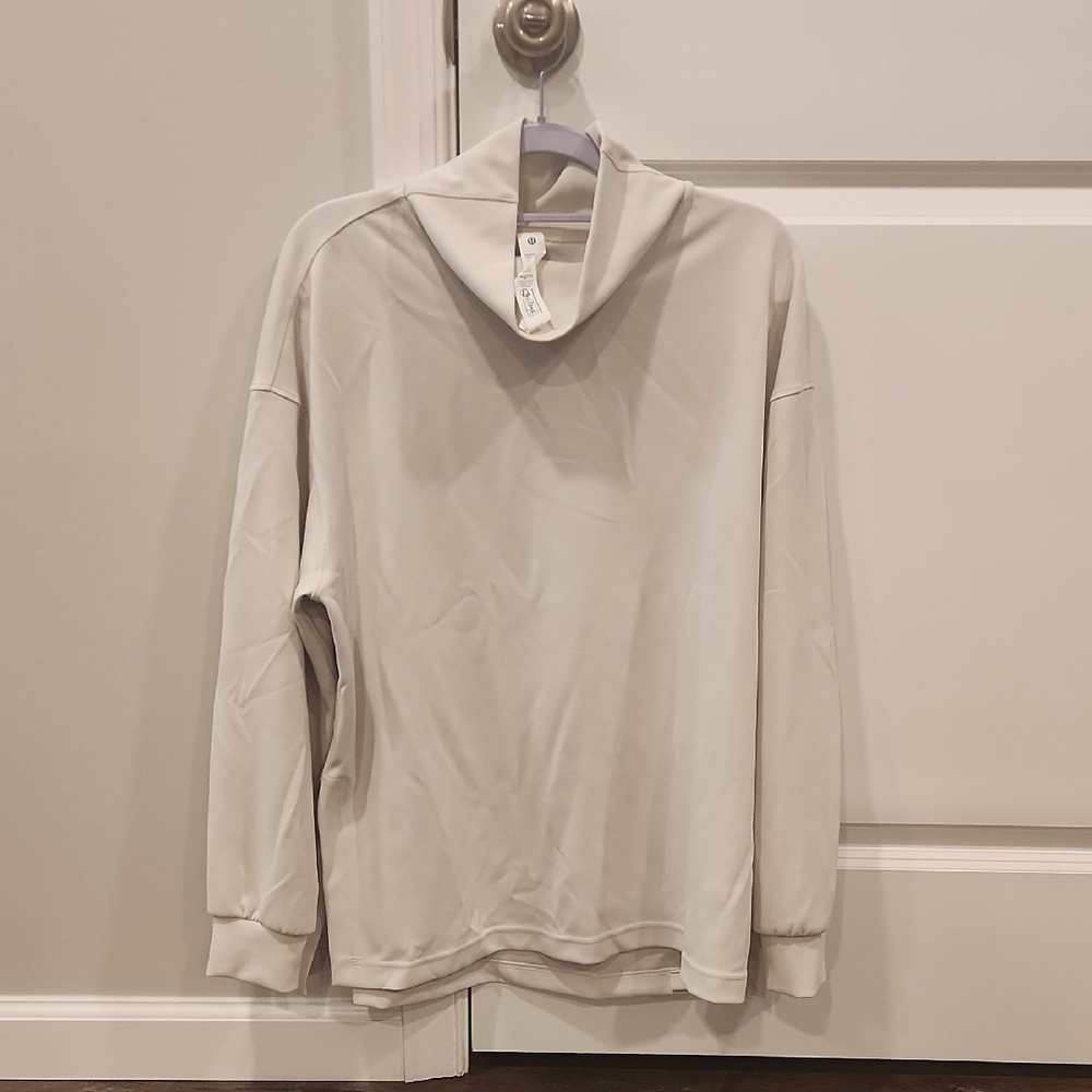 Lululemon Athletica Off-White Funnel Neck Sweatshirt